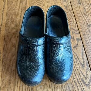 Dansko Professional Nursing Clogs Black Size 39/8